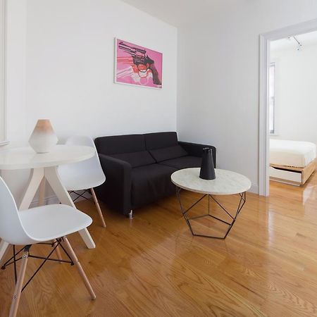 One Bedroom Self-Catering Apartment - Little Italy Nueva York Habitación foto
